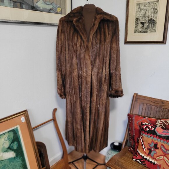 Vintage 40's Mink Coat with MAtching Muff /Handbag - Picture 1 of 15